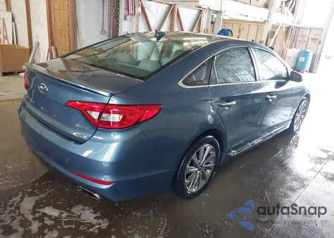 2015 Hyundai Sonata Sport z USA, uszkodzony, nr VIN 5NPE34AF4FH079420